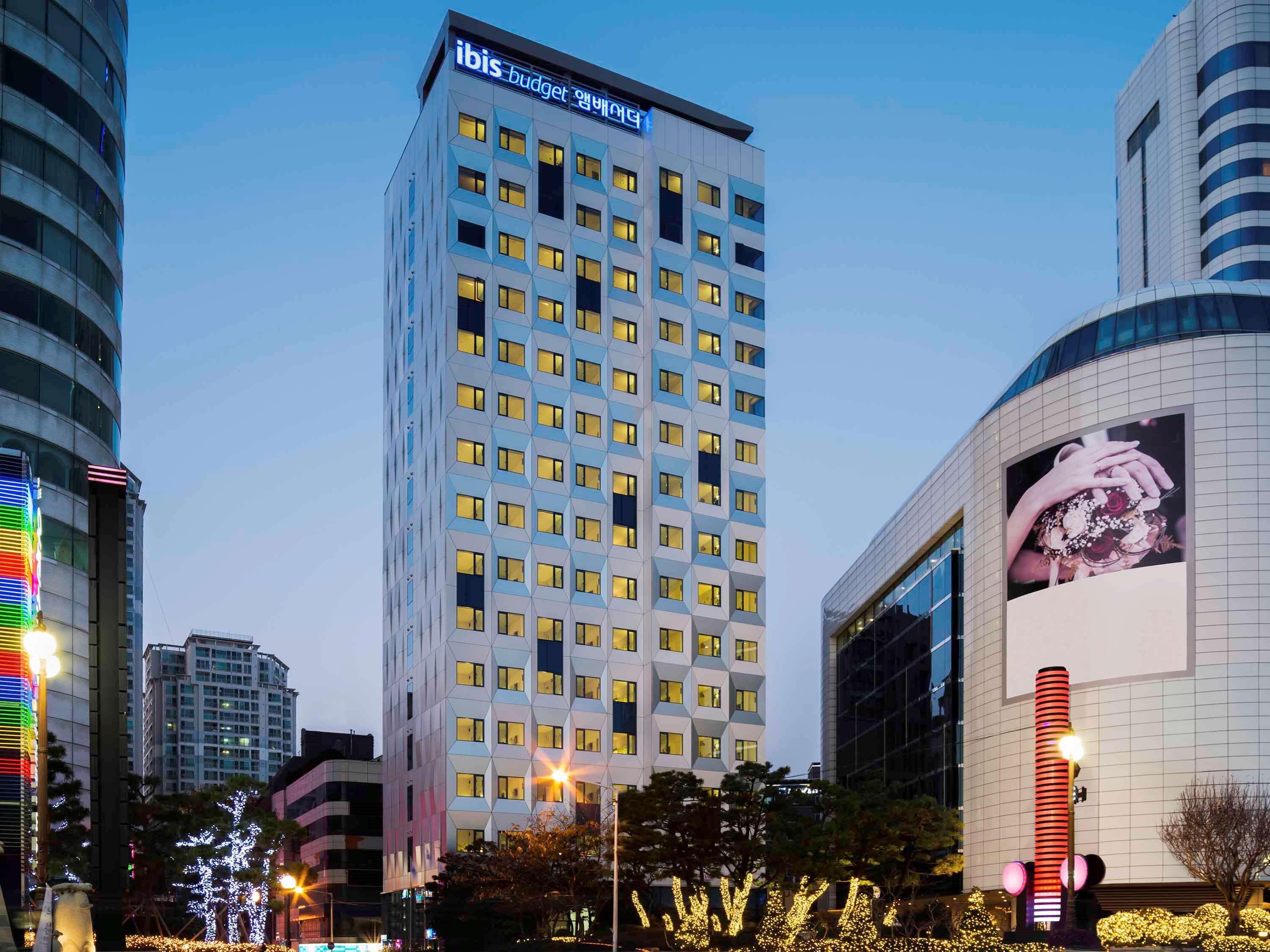 Ambassador Busan Haeundae Hotel Exterior photo